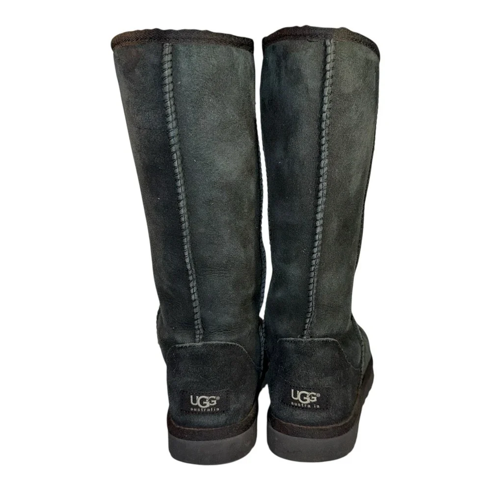 UGG Women's Classic II Tall Suede Boots‎ black, Size 7